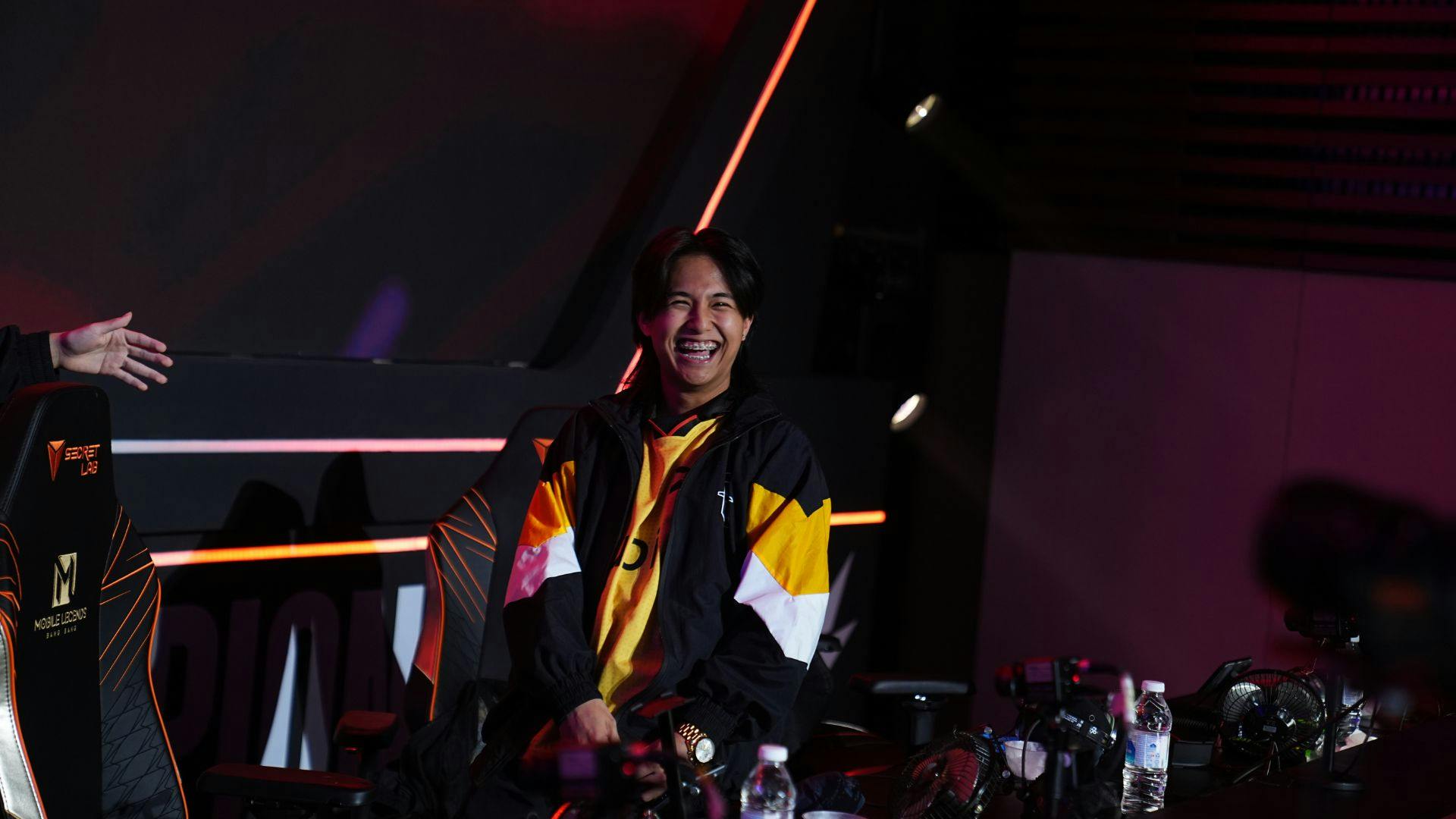 Fnatic ONIC PH power past Selangor Red Giants, advance to M6 upper bracket semis